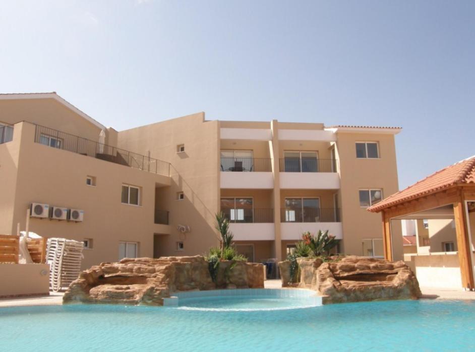 Kronos Holiday Apartments Paralimni Luaran gambar